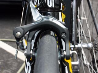 There's reasonable space under the crown for the bigger-than-typical 25mm-wide Continental tubulars.