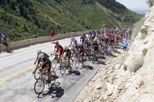 Gobernacion De Antioquia riders set the pace on the climb.