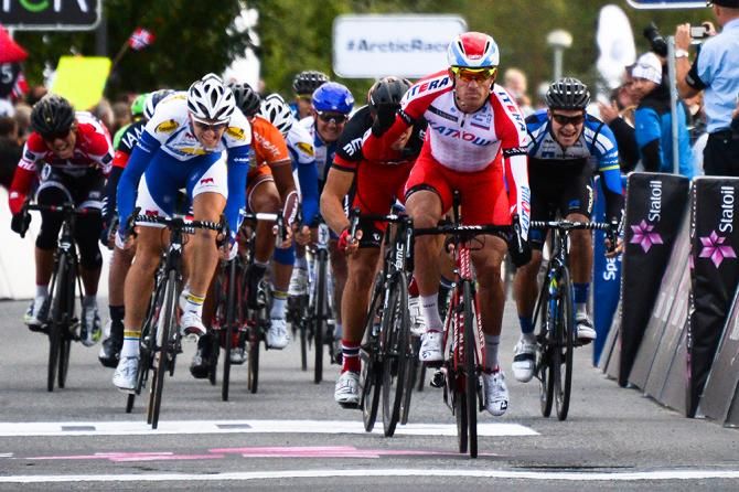 One arm salute for Alexander Kristoff (Katusha)