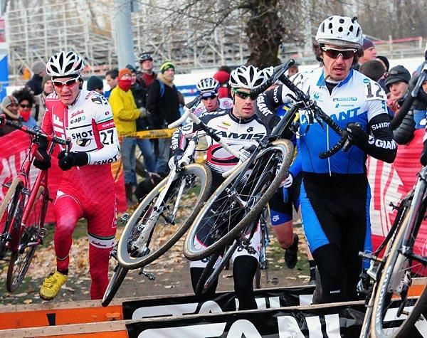 Adam Craig (Giant) at the barriers.