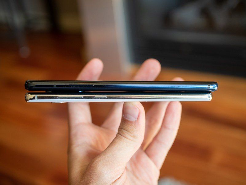 OnePlus 7 Pro and Galaxy S10+