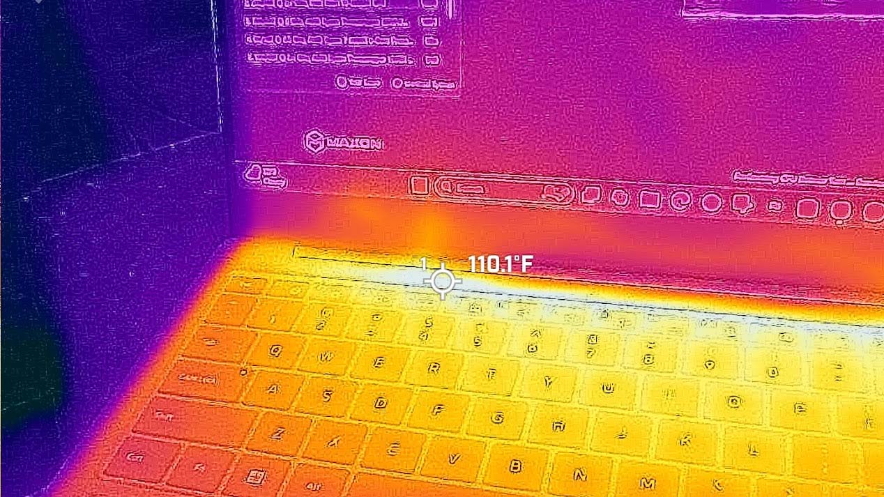 Picture taken with a thermal camera with a closeup of the area above the keyboard on the Samsung Galaxy Book5 Pro.