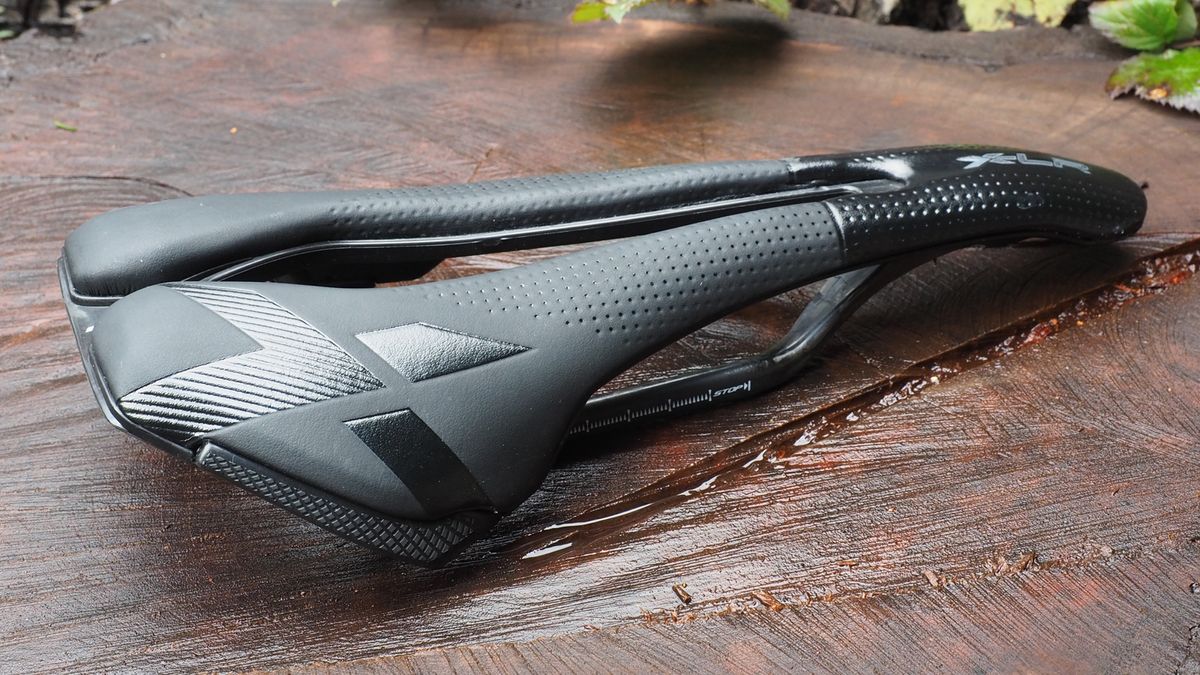 Selle Italia XLR Kit Carbonio SuperFlow saddle review surprisingly