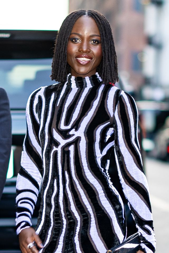 Cortes de pelo cortos de verano de Lupita N'yongo GettyImages-2213277955