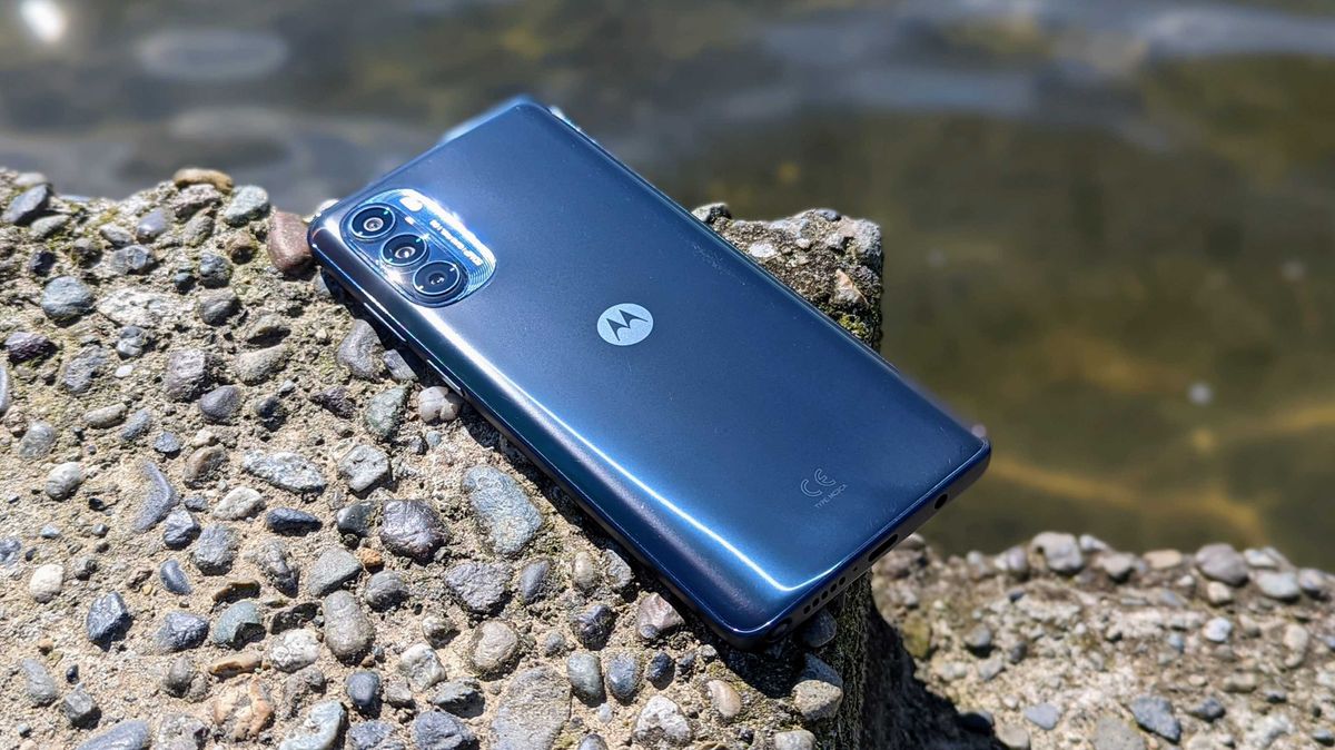 Best Android phones under 400 in 2022 Android Central