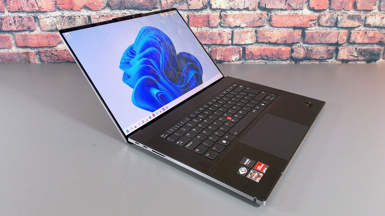 The Lenovo ThinkPad Z16 from an angle