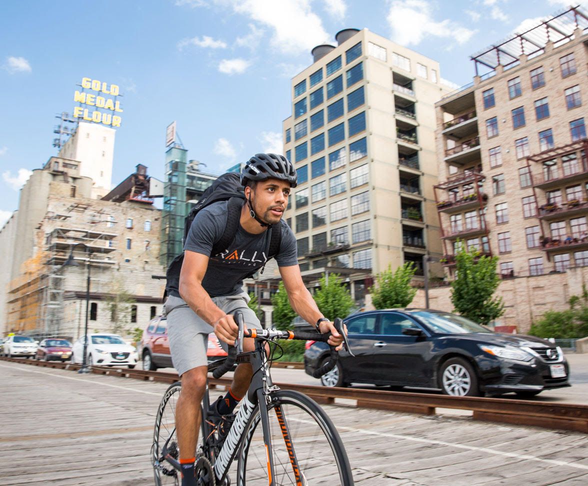 People who cycled the full length of their commute had a more than 40 percent lower risk of heart disease, cancer and overall mortality over a five-year period.&rdquo;