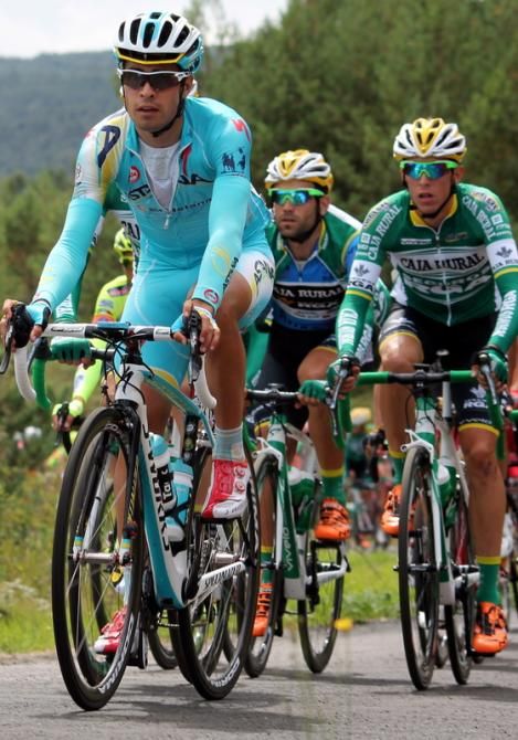 Mikel Landa (Astana) and Fernando Grijalba (Caja Rural)