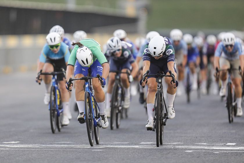 Sophie Marr (Praties) and Odette Lynch (Butterfields ZipTrack) battle for the win on stage 1 of the Harbour City GP