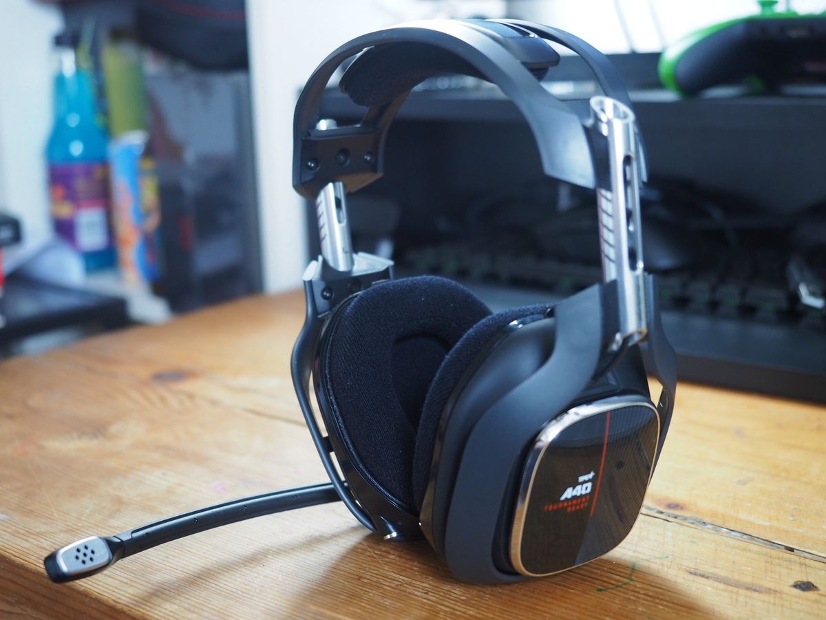 Astro A40