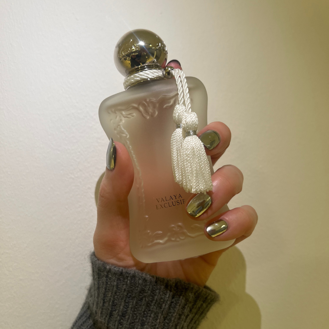 I wore this perfume to the pub and found my friends sniffing my coat—safe to say, it's already in my 2025 Hall of Fame