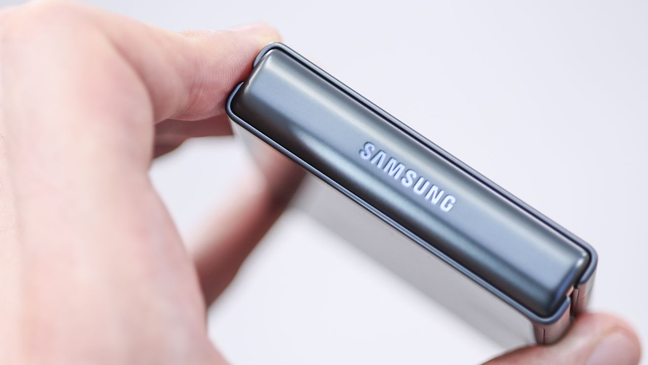Samsung Galaxy Z Flip 3