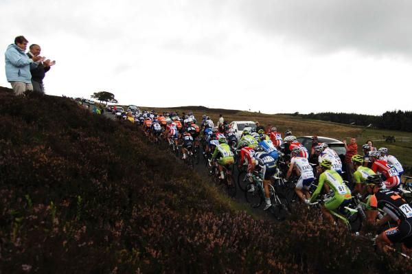 Hardy fans greet the peloton on stage 2 of Tour of Britain