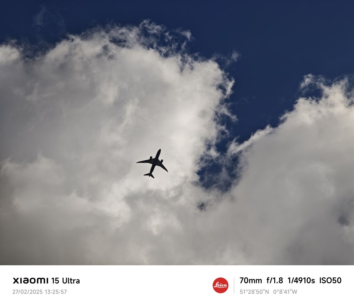 Xiaomi 15 Ultra camera sample plane