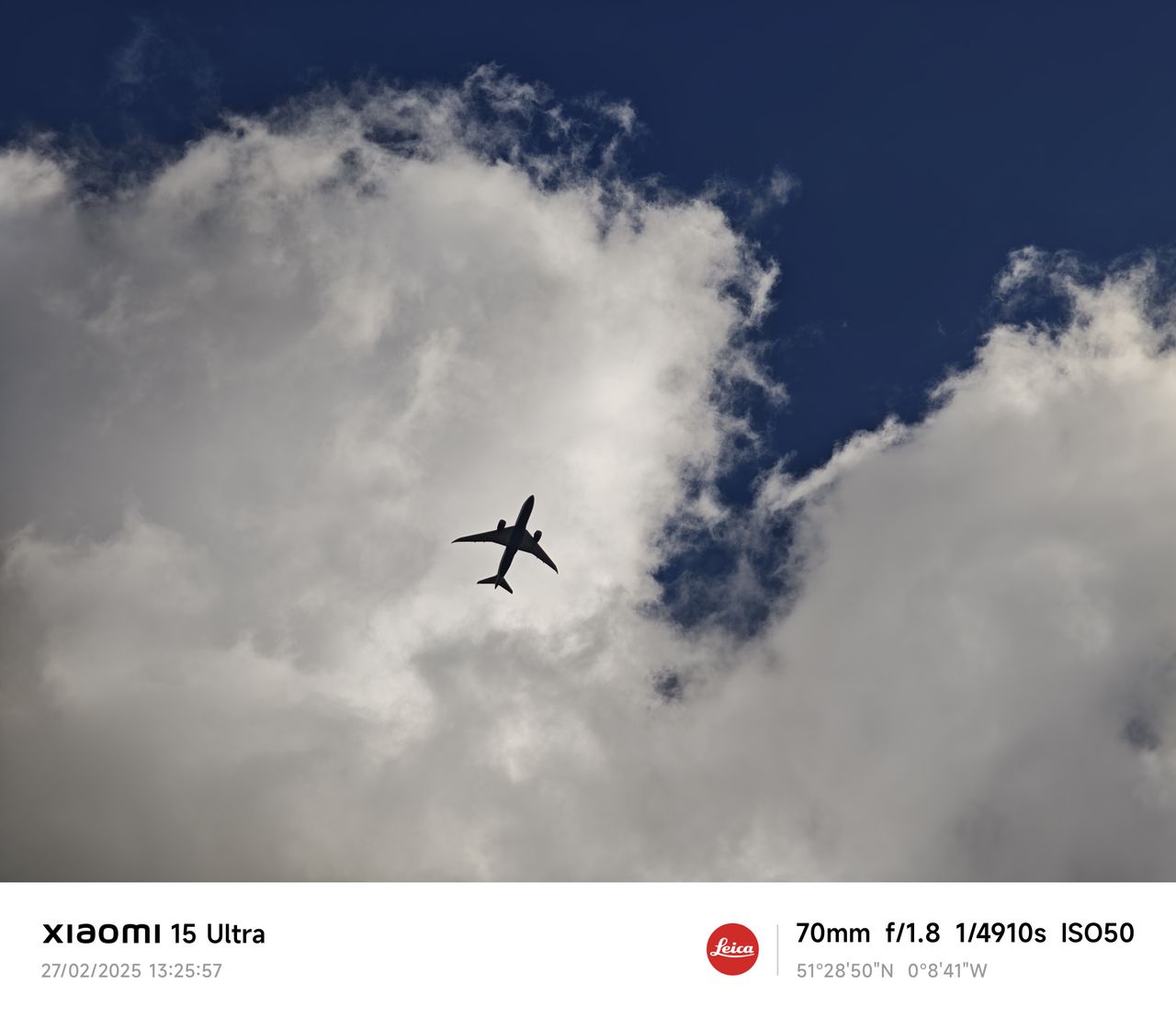 Xiaomi 15 Ultra camera sample plane