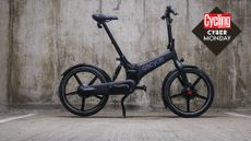 GoCycle G4i against a concrete background