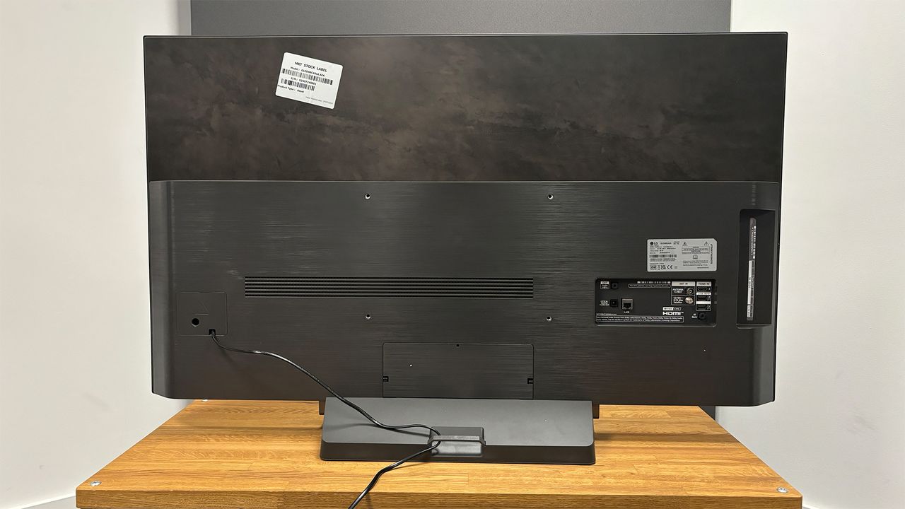 LG C4 (OLED48C4) 48-inch TV