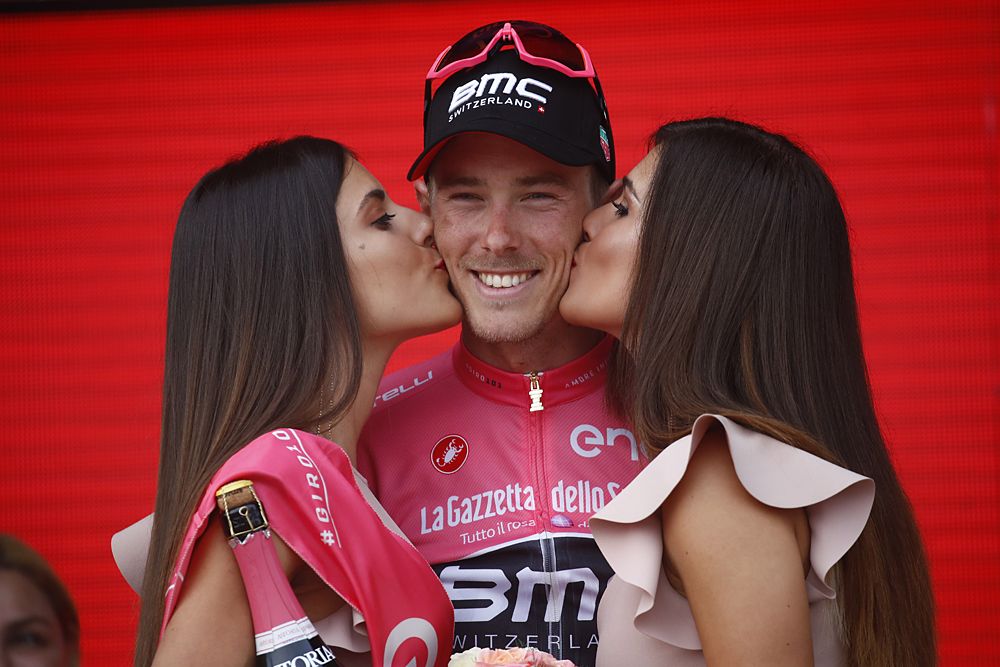 Rohan Dennis (BMC) takes the lead at the Giro d'Italia after stage 2
