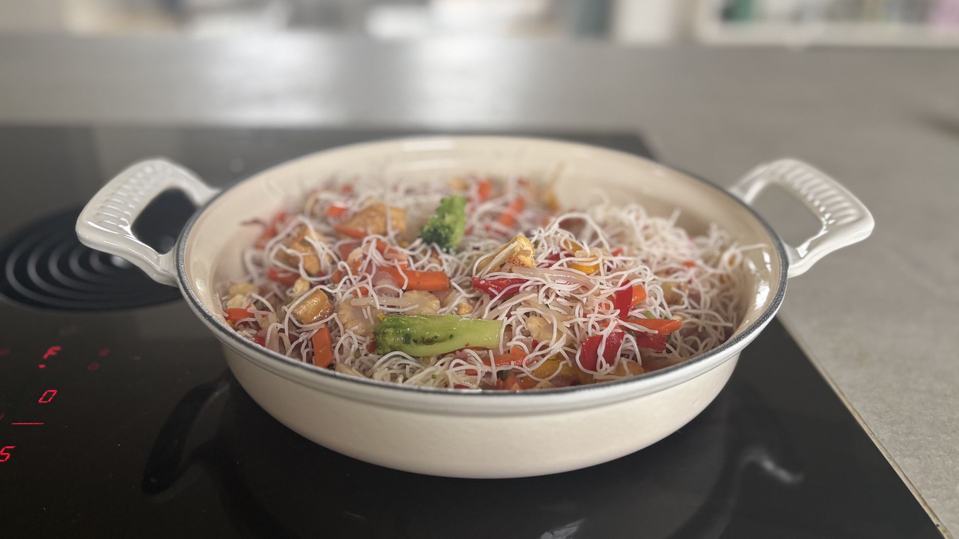 Testing the Le Creuset Modern Heritage Shallow Casserole Dish