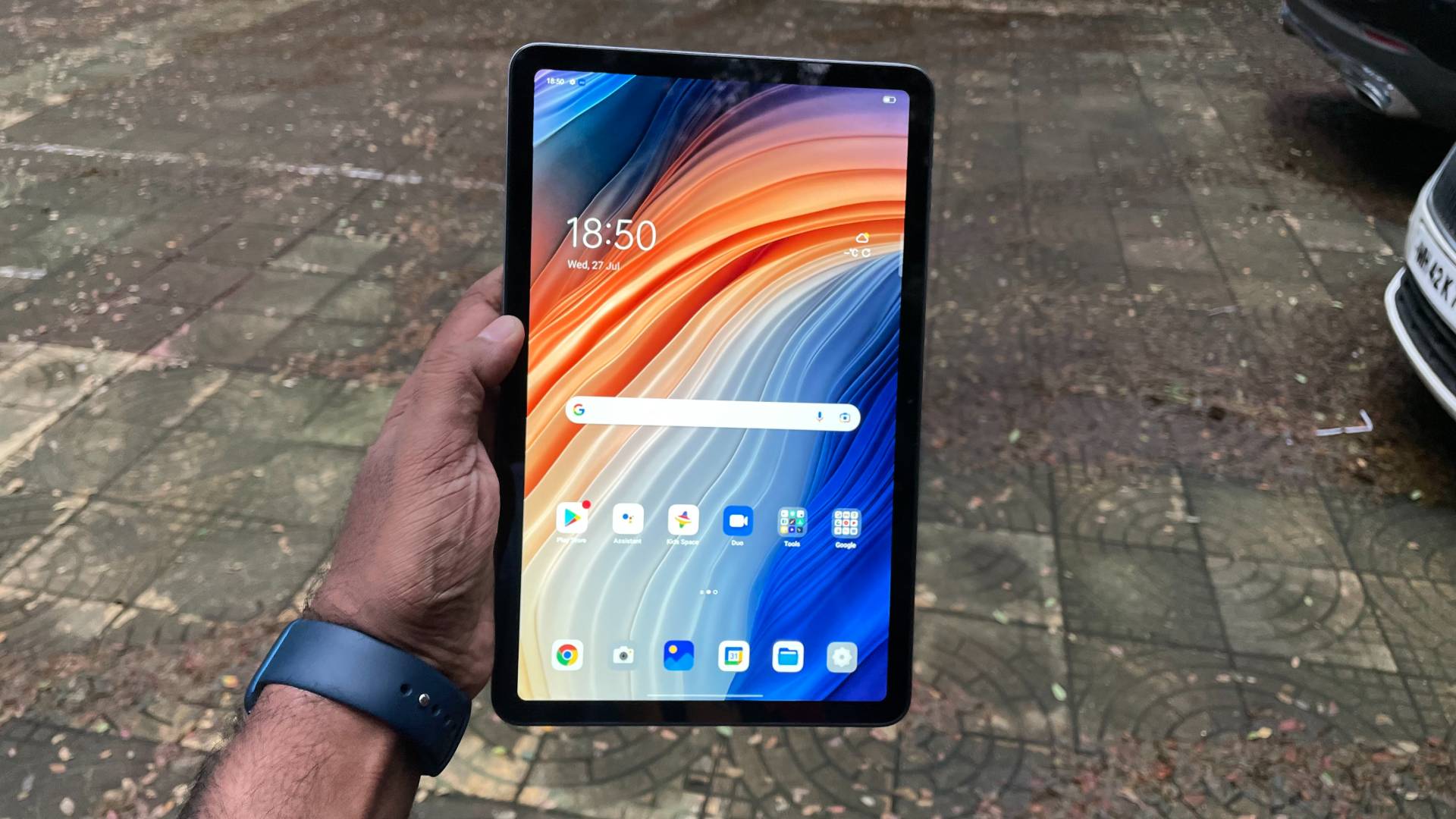 Oppo Pad Air with the display unlocked and the icons are in view