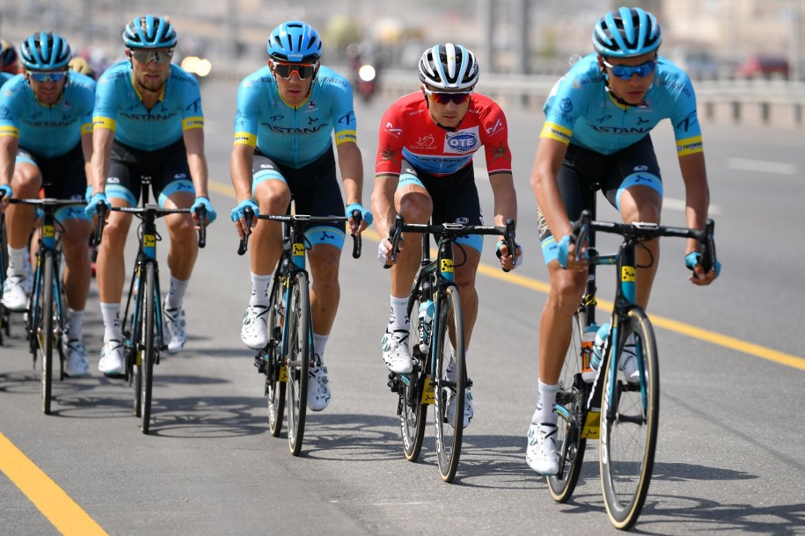 The Astana team protects Alexey Lutsenko