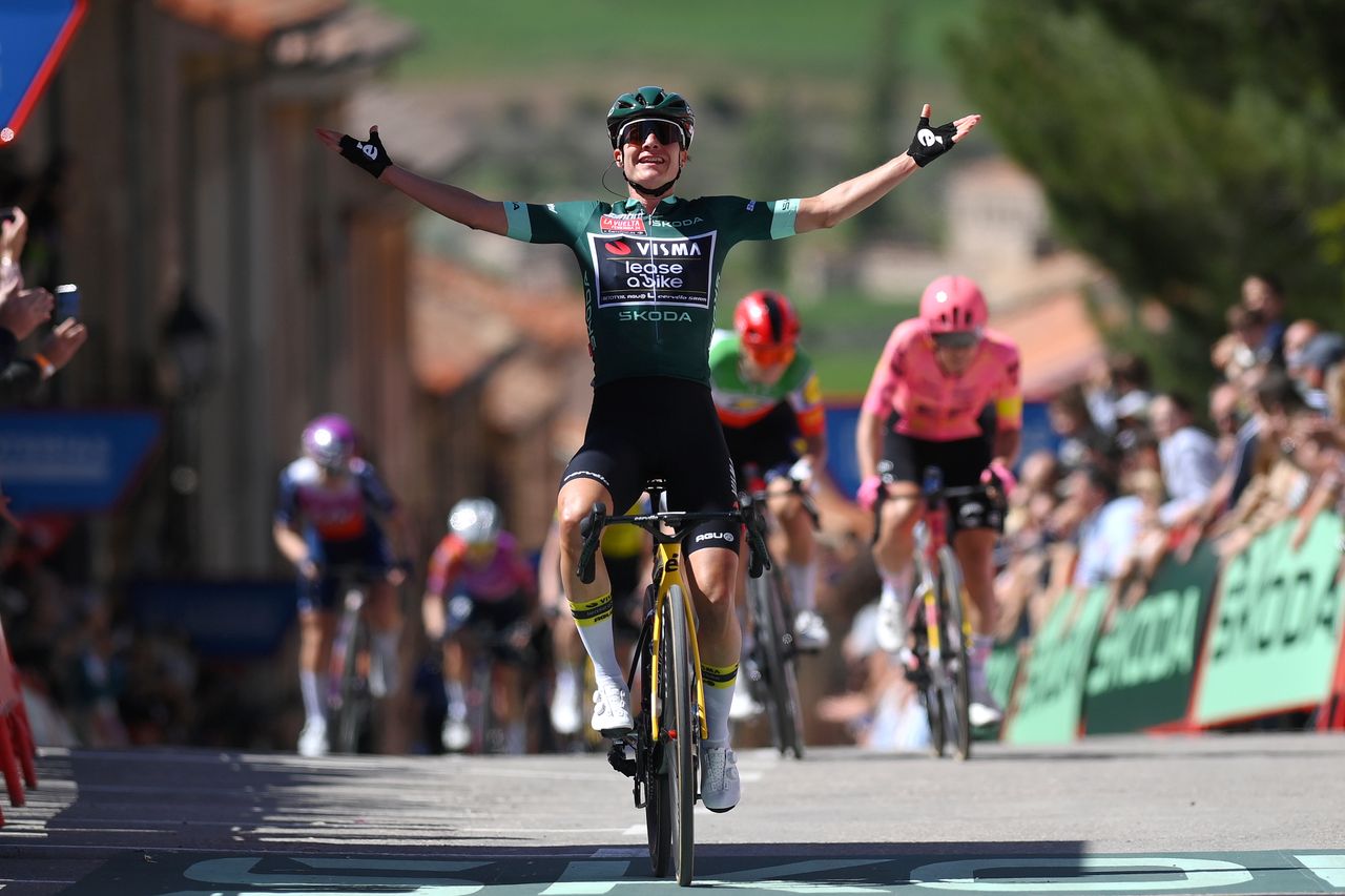 Marianne Vos wins stage 7 of La Vuelta Femenina