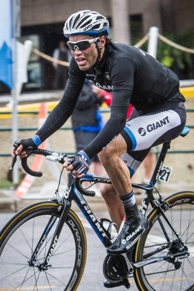 Tom Dumoulin (Giant-Shimano) rides during today's steady rains