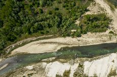 Veduta aerea del Tanaro in secca