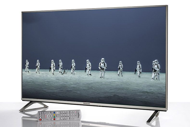 Panasonic TX-40DX700B review | What Hi-Fi?