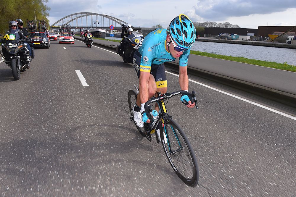 Matti Breschel (Astana) chases back on after a mechanical