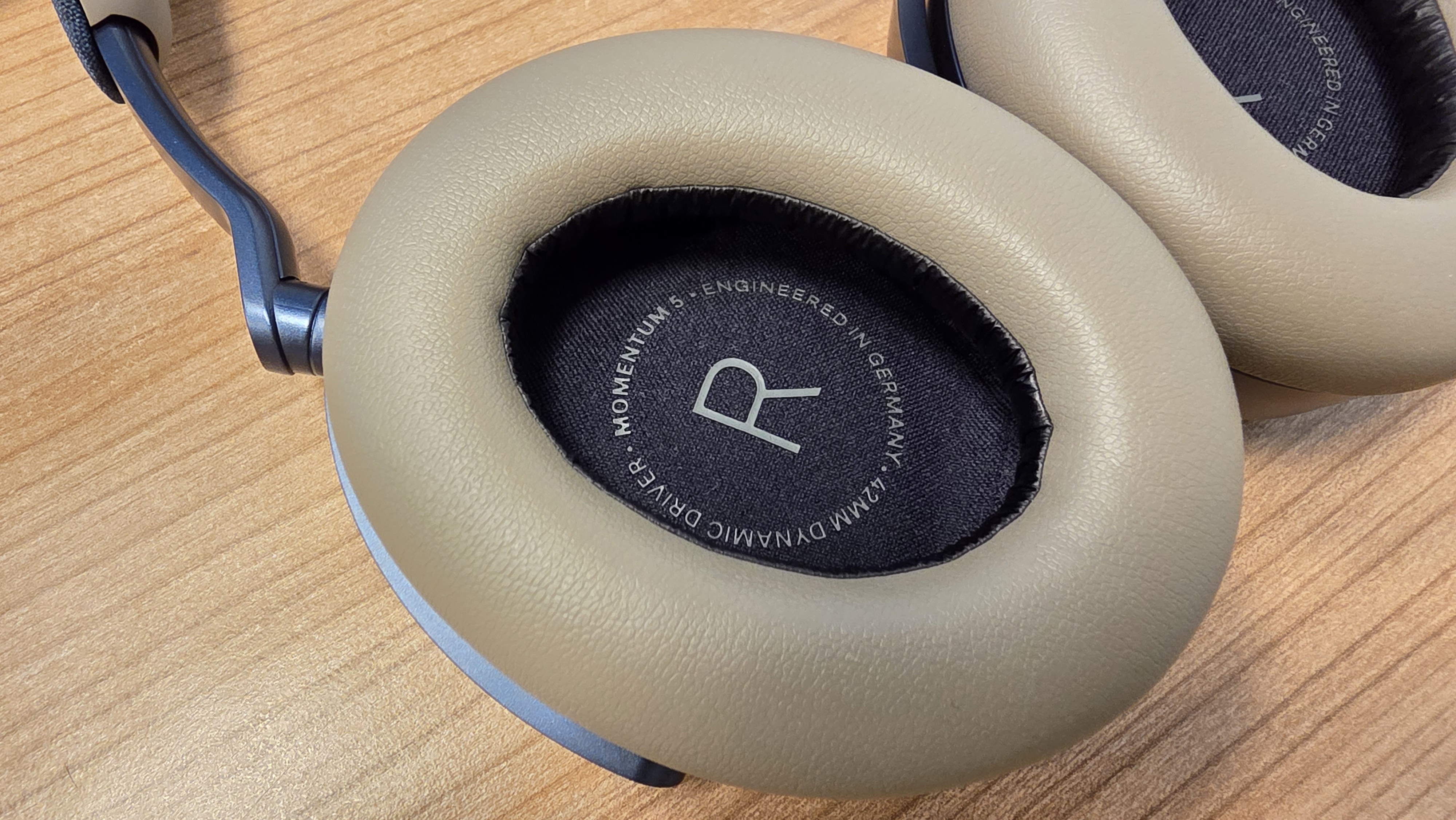 Sennheiser Momentum 5 Wireless