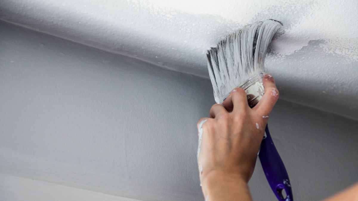 How To Paint A Ceiling Without Making A Mess | Tom's Guide