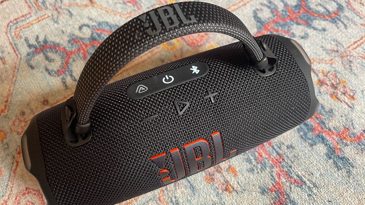 JBL Charge 6 wireless speaker