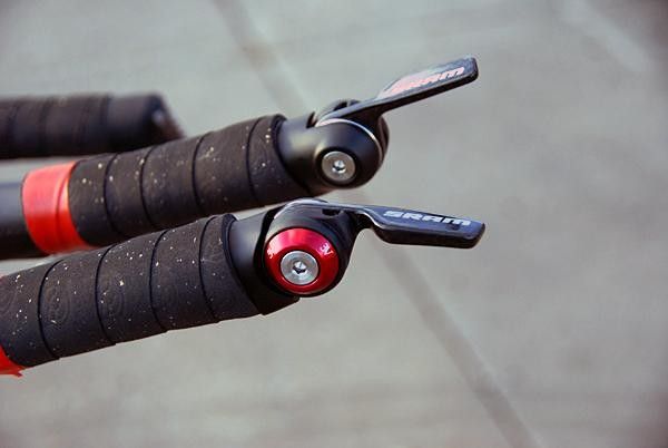 SRAM's TT shifters grace the front end.
