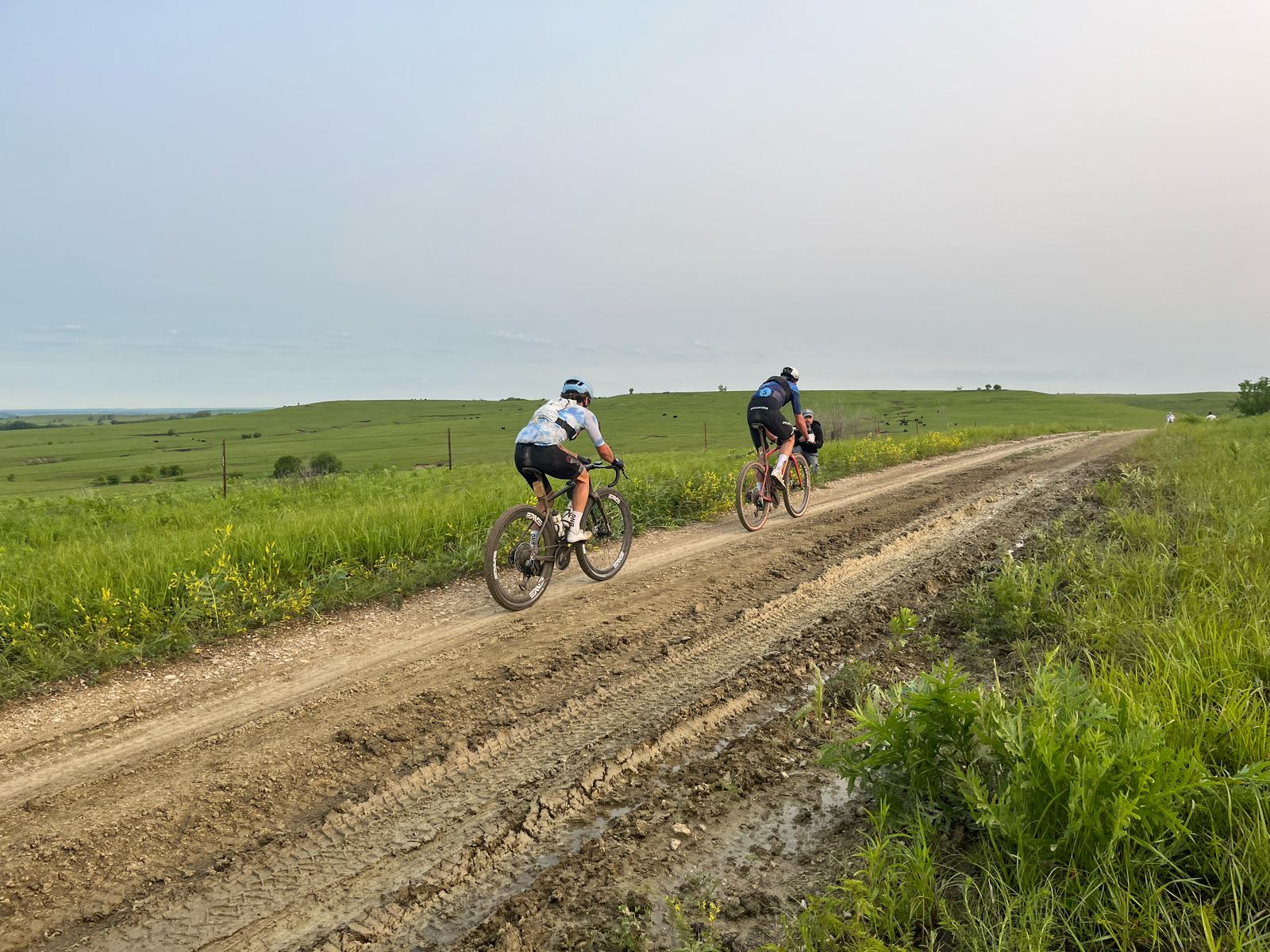 Photos on Divide Road from the men's elite race at Unbound 200 2025