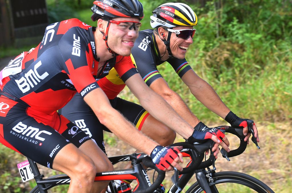 Loic Vliegen and Philippe Gilbert (BMC) chat mid-stage