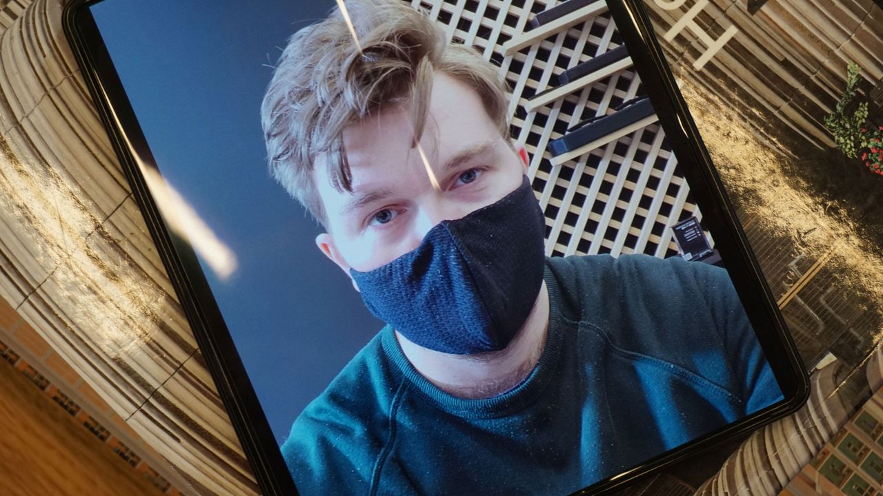 Samsung Galaxy Z Fold 3