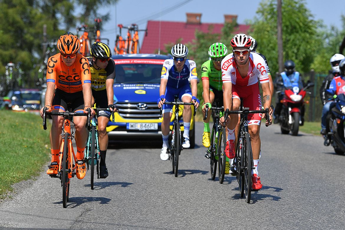 Jan Tratnik and Pawel Bernas on the front of the breakaway
