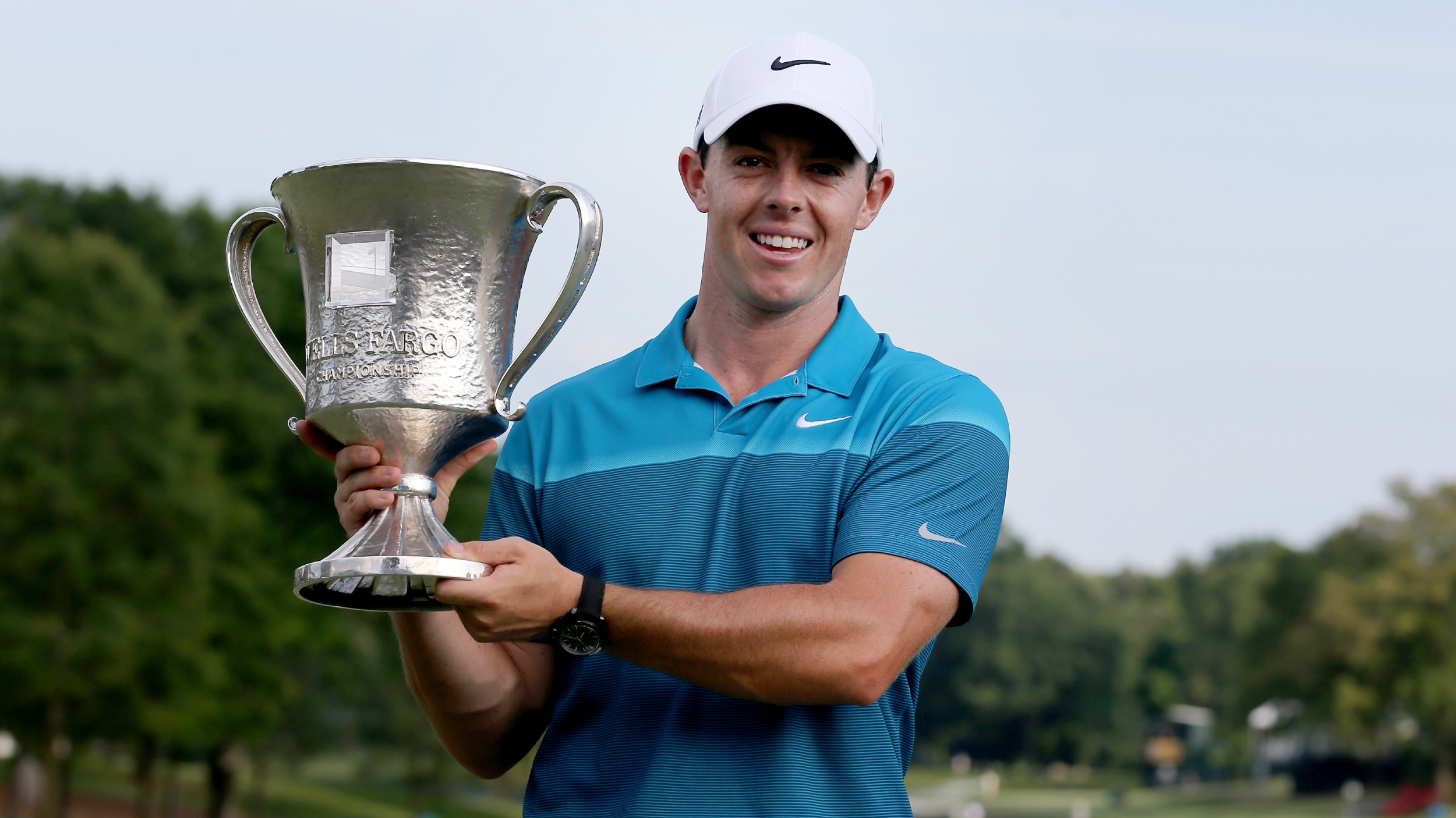 Rory McIlroy with the Wells Fargo Championship trophy