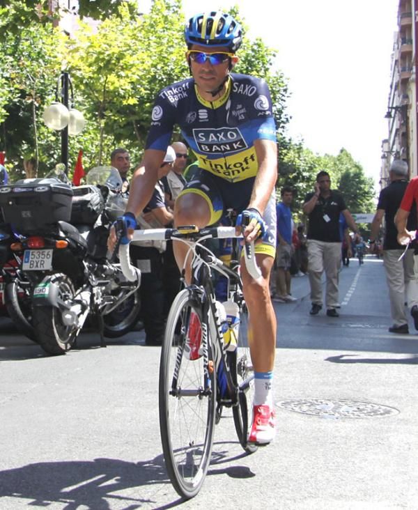 Alberto Contador (Saxo Bank/Tinkoff Bank) relaxed before the start