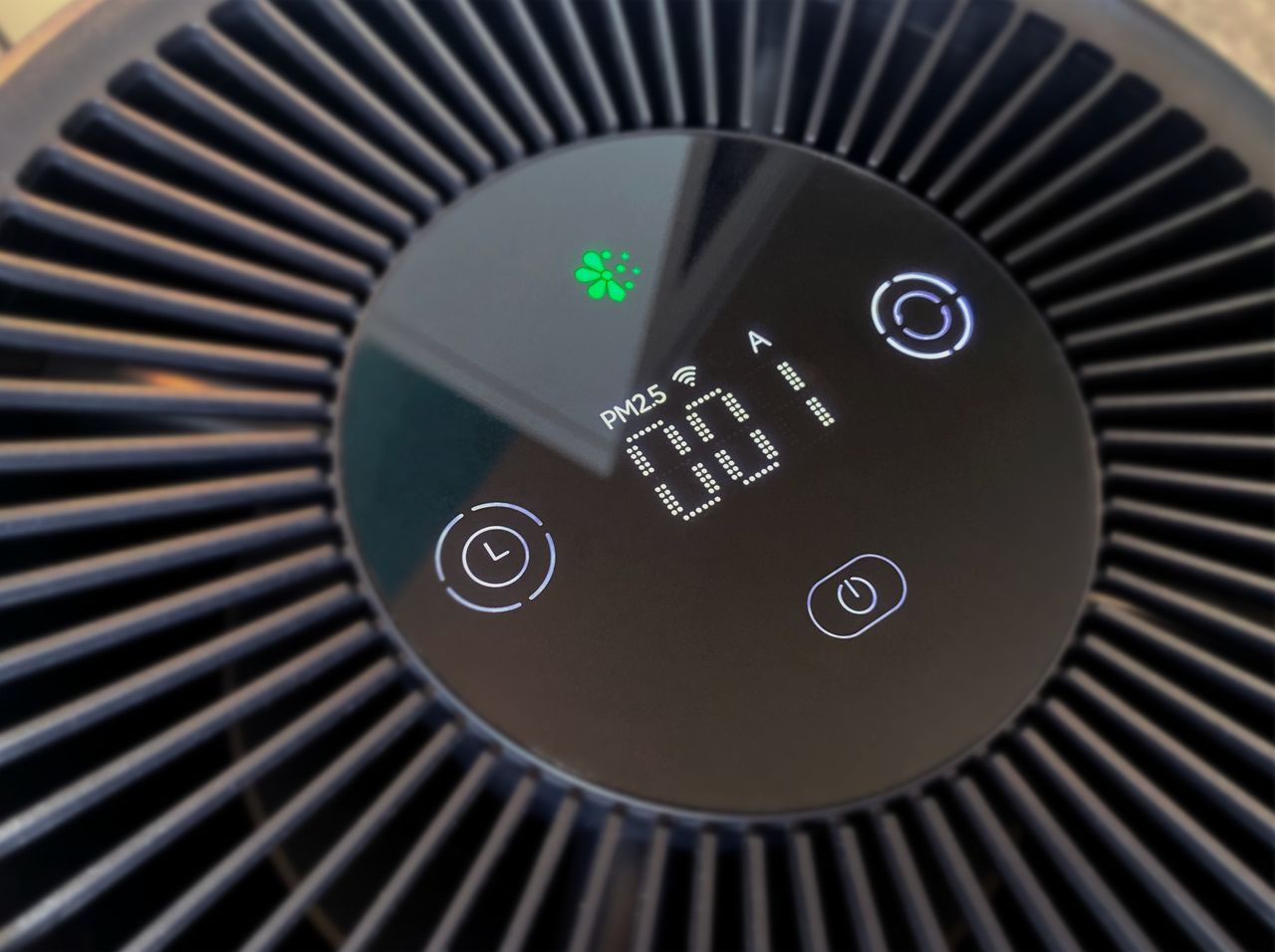 Smartmi P1 Air Purifier Review Display