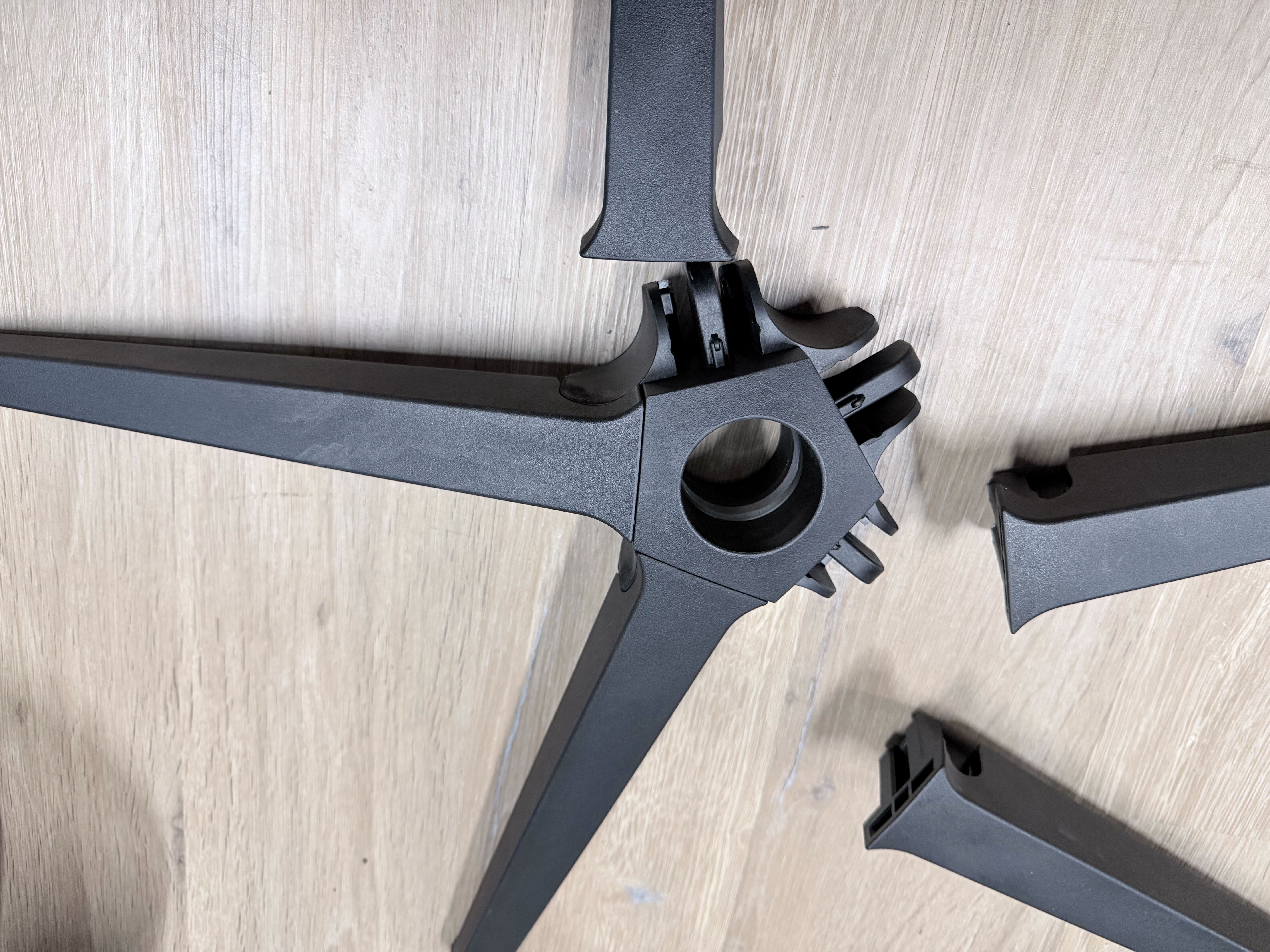 Construction process of the Boulies OP180 home office chair