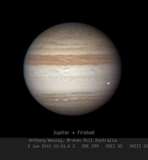Jupiterです Jupiter may have had a head-on collision with a massive