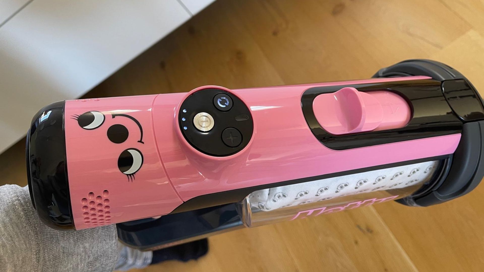 Hetty Quick Cordless Vacuum being tested in my home