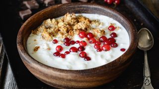 Low-fat Greek yogurt with granola and berries, a good healthy brunch choice