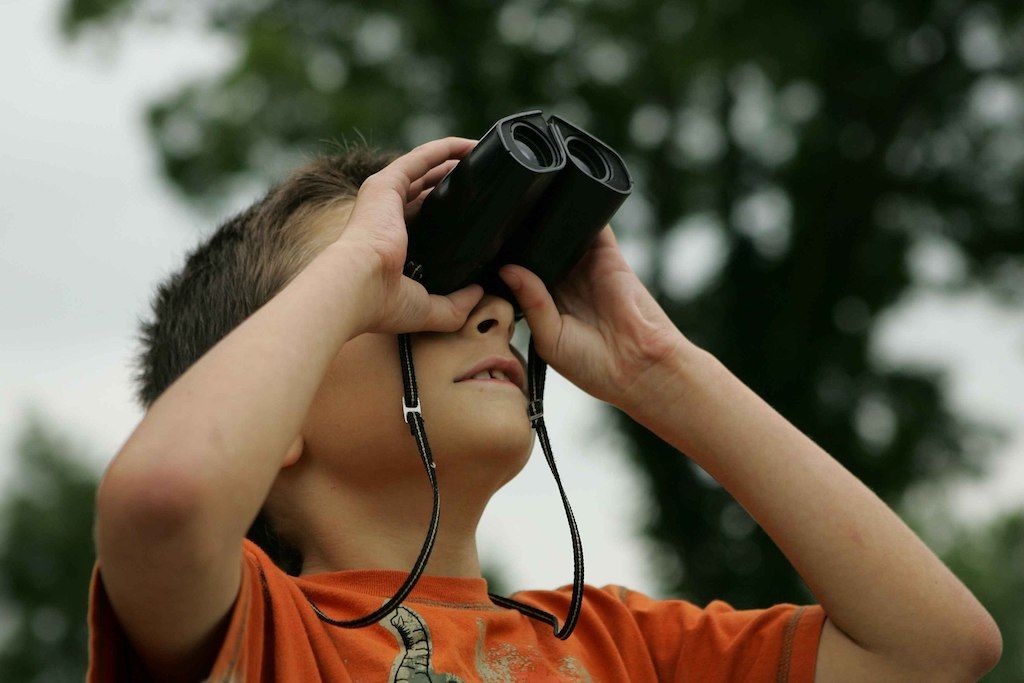 Compact Shock Proof Binoculars for Kids Waterproof SkyFree Mini Kids Binocular 