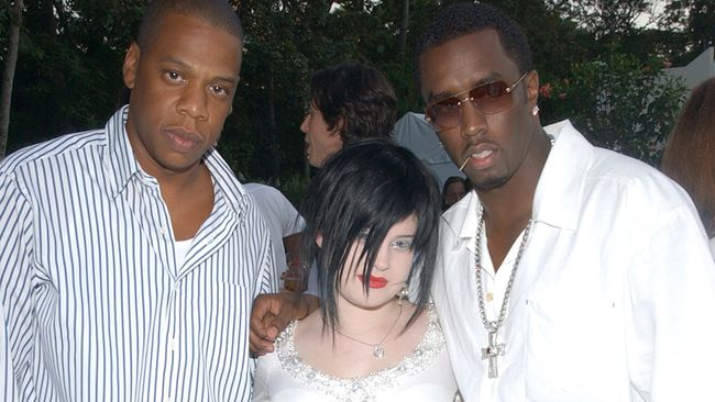 That Time Diddy Brought The Declaration Of Independence As His ‘Date’ To One Of His White Parties And More Over-The-Top Details