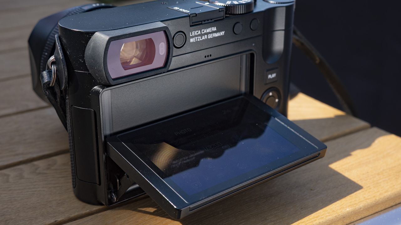 Leica Q3 camera rear screen tilted