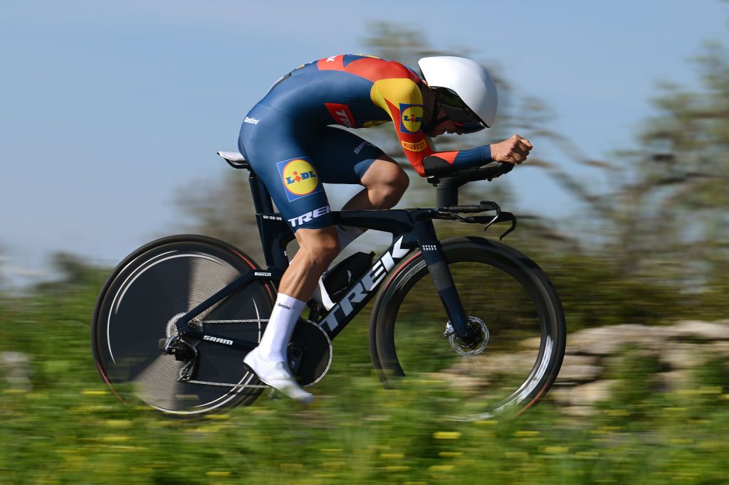 ALBUFEIRA PORTUGAL FEBRUARY 17 Andrea Bagioli of Italy and Team Lidl Trek sprints during the 50th Volta ao Algarve em Bicicleta 2024 Stage 4 a 22km individual time trial in Albufeira on February 17 2024 in Albufeira Portugal Photo by Dario BelingheriGetty Images