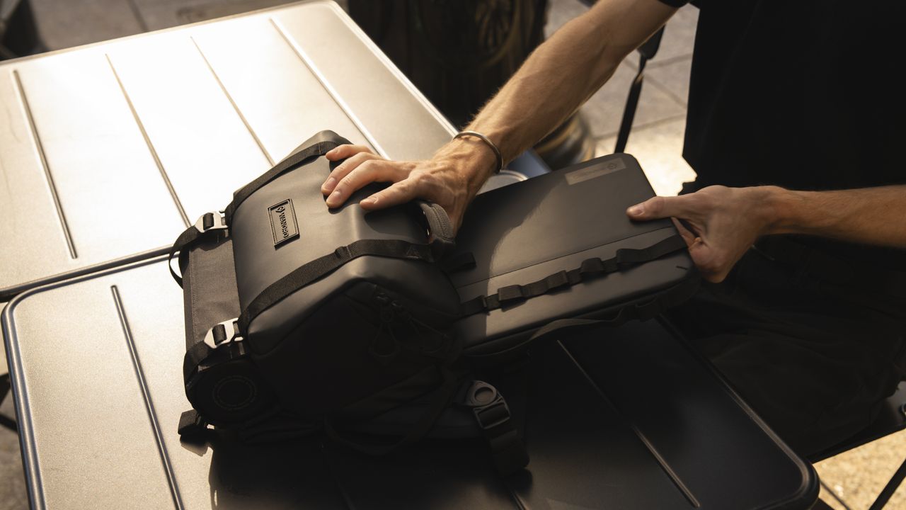 The Wandrd Rogue V2 sling
